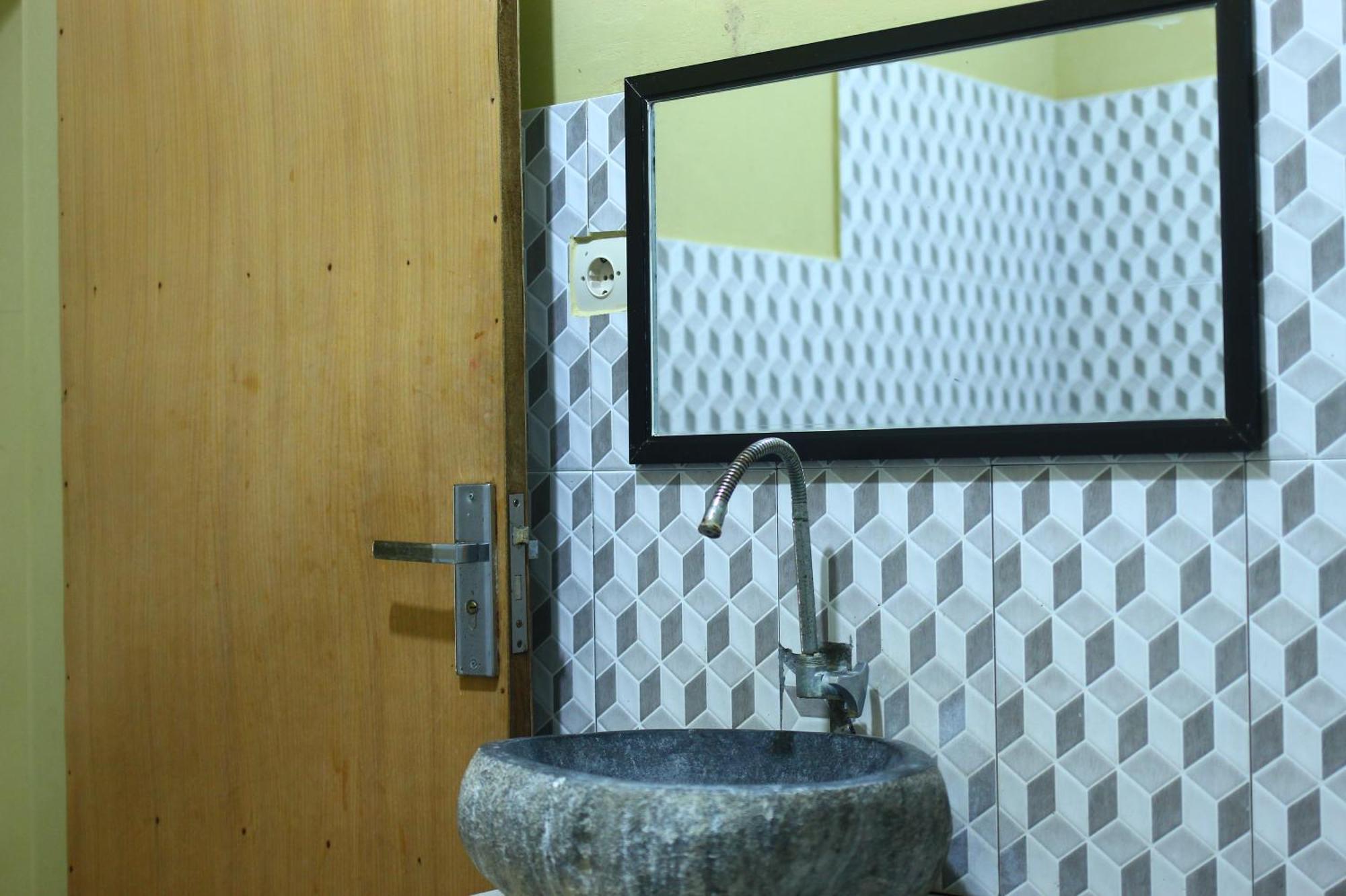 Three V Homestay Kuta  Ngoại thất bức ảnh