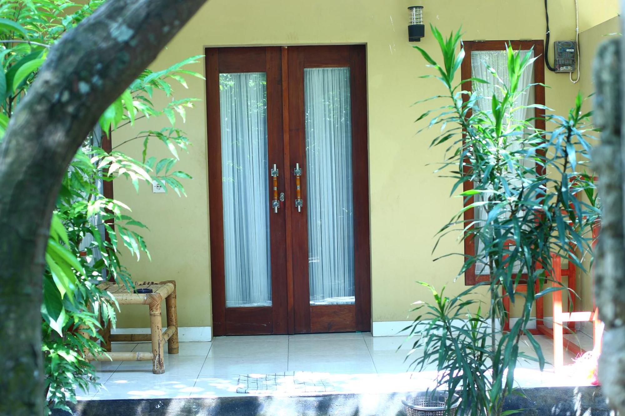 Three V Homestay Kuta  Ngoại thất bức ảnh
