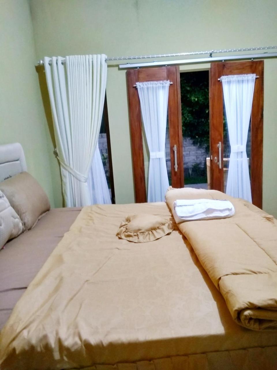 Three V Homestay Kuta  Ngoại thất bức ảnh
